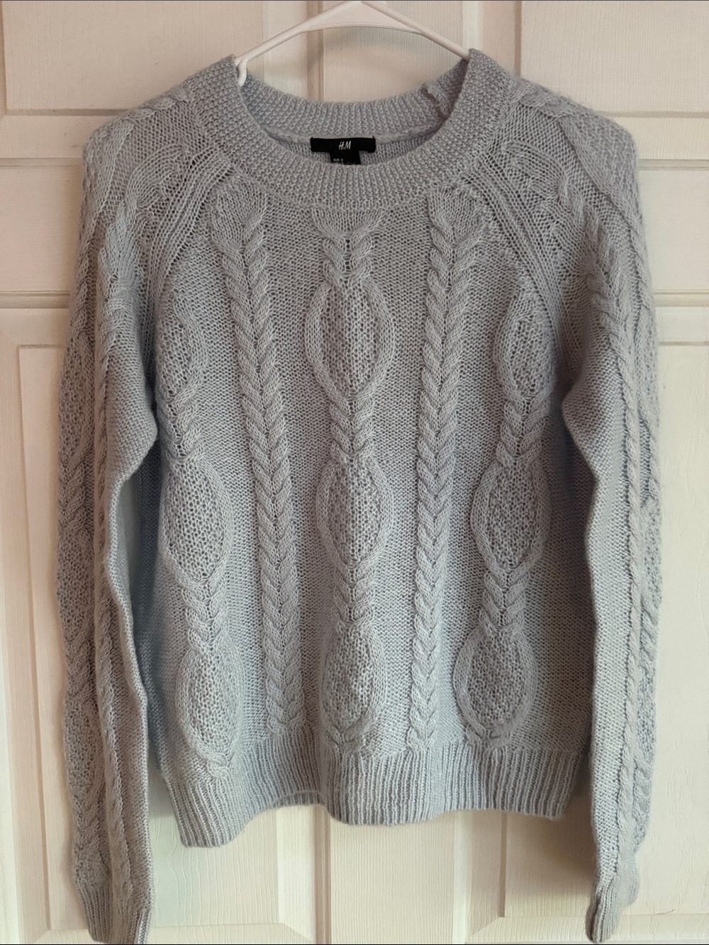 H&M Women's Pale Gray Cable Crew Neck Sweater